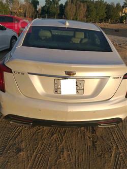 کادیلاک CT5